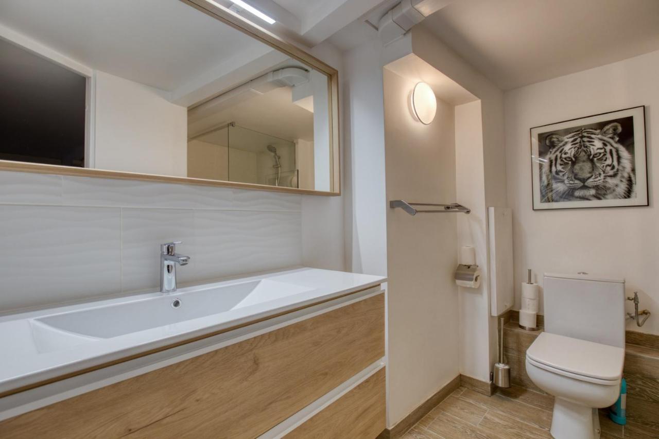 Charming Apartment In The Heart Of The 19Th Paříž Exteriér fotografie